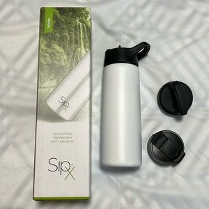 BRAND NEW!!! Sip X Water Bottle 25oz w/ 3 lids